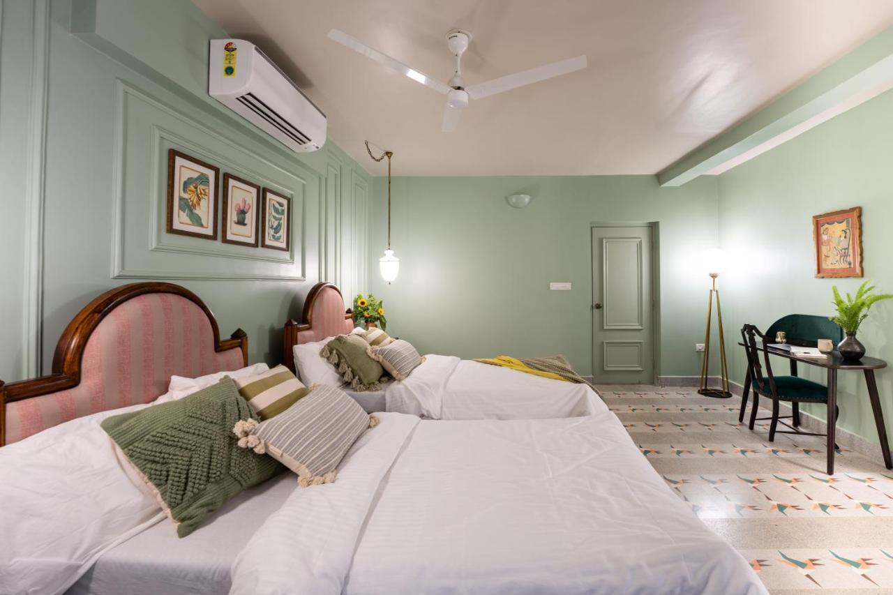 Elivaas 5 Bhk With Pvt Pool, Entertainment Room & Glass House - Bludoor Marmagao Exterior photo