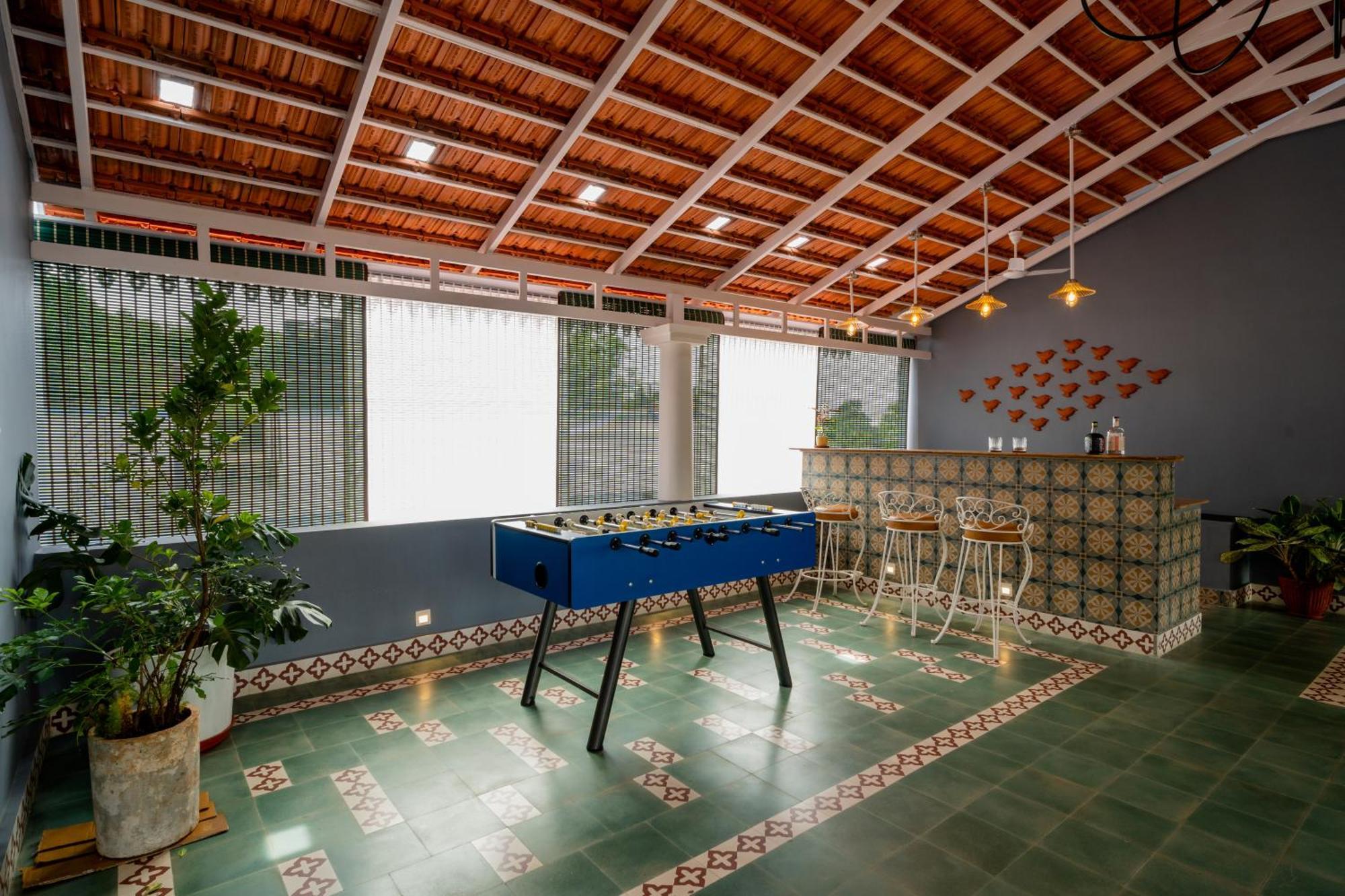 Elivaas 5 Bhk With Pvt Pool, Entertainment Room & Glass House - Bludoor Marmagao Exterior photo