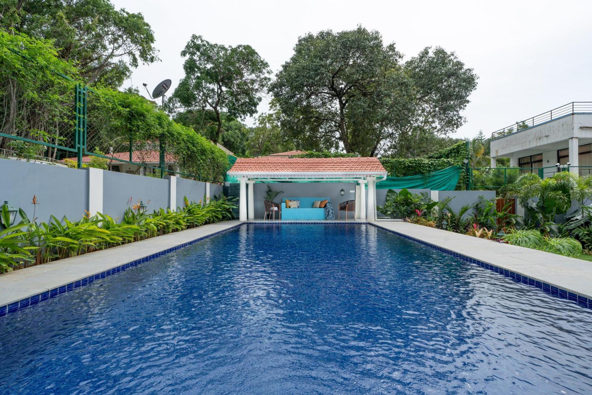 Elivaas 5 Bhk With Pvt Pool, Entertainment Room & Glass House - Bludoor Marmagao Exterior photo