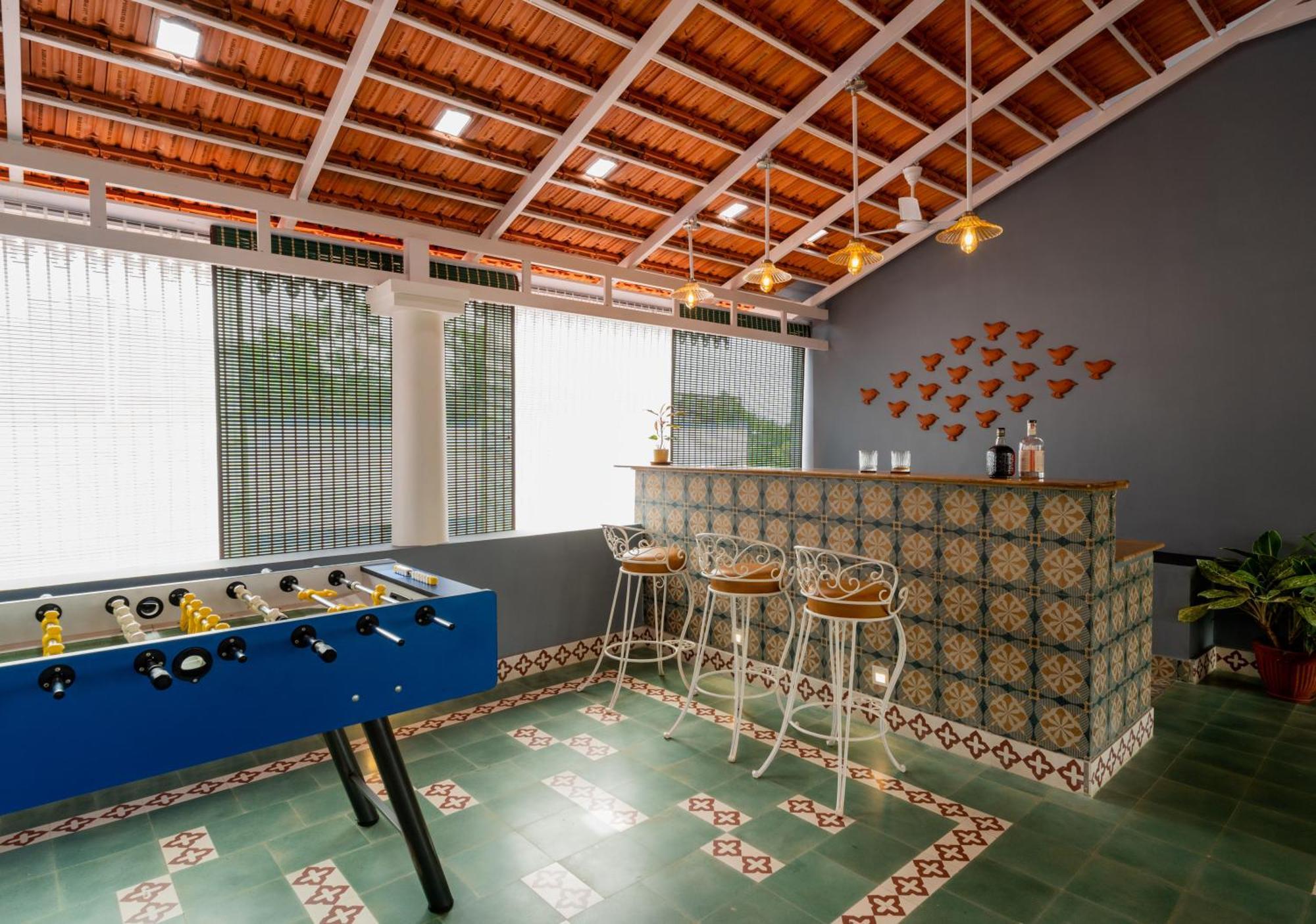 Elivaas 5 Bhk With Pvt Pool, Entertainment Room & Glass House - Bludoor Marmagao Exterior photo